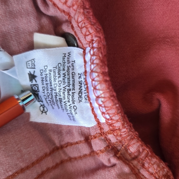 Eddie Bauer Red Jean Shorts Straight-Leg Denim Slightly Curvy - Picture 8 of 13